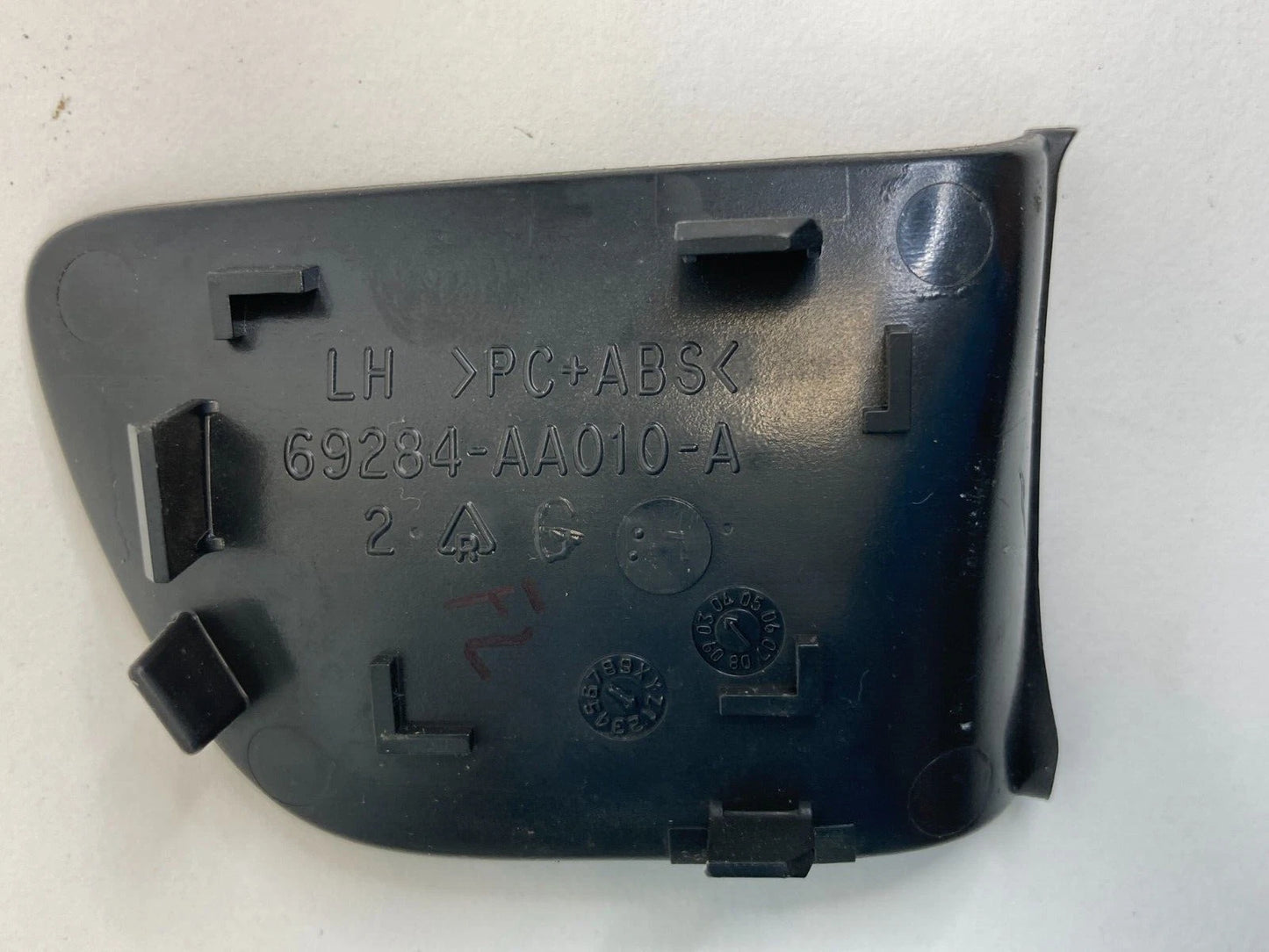2002-2006 TOYOTA CAMRY FRONT LEFT INNER DOOR PLUG SCREW COVER TRIM 69284-AA010-A