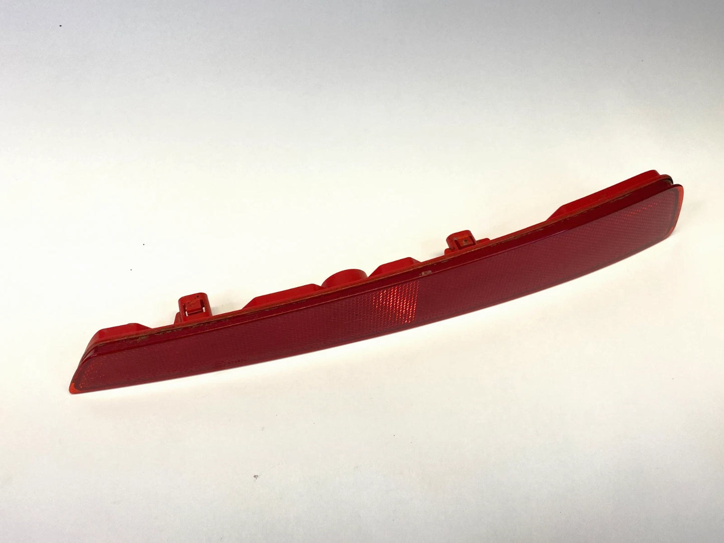 2009-2011 ACURA TL REAR LEFT SIDE BUMPER REFLECTOR MARKER LIGHT LAMP RED OEM