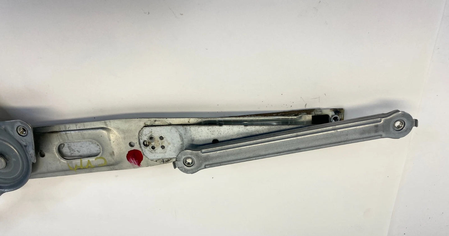 07-12 TOYOTA YARIS HATCHBACK FRONT RIGHT DOOR POWER WINDOW MOTOR W/ REGULATOR