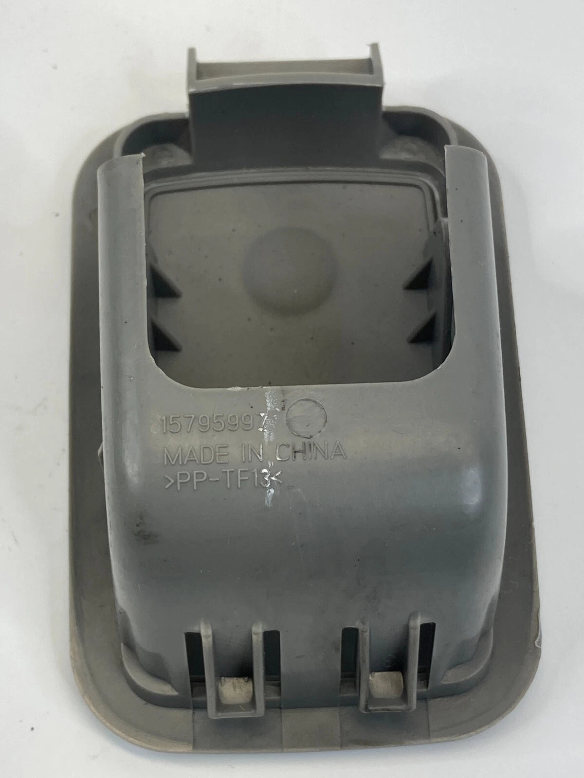 2006-2013 CHEVROLET IMPALA REAR DECK CHILD SEAT LOWER ANCHOR COVER CAP 15795997