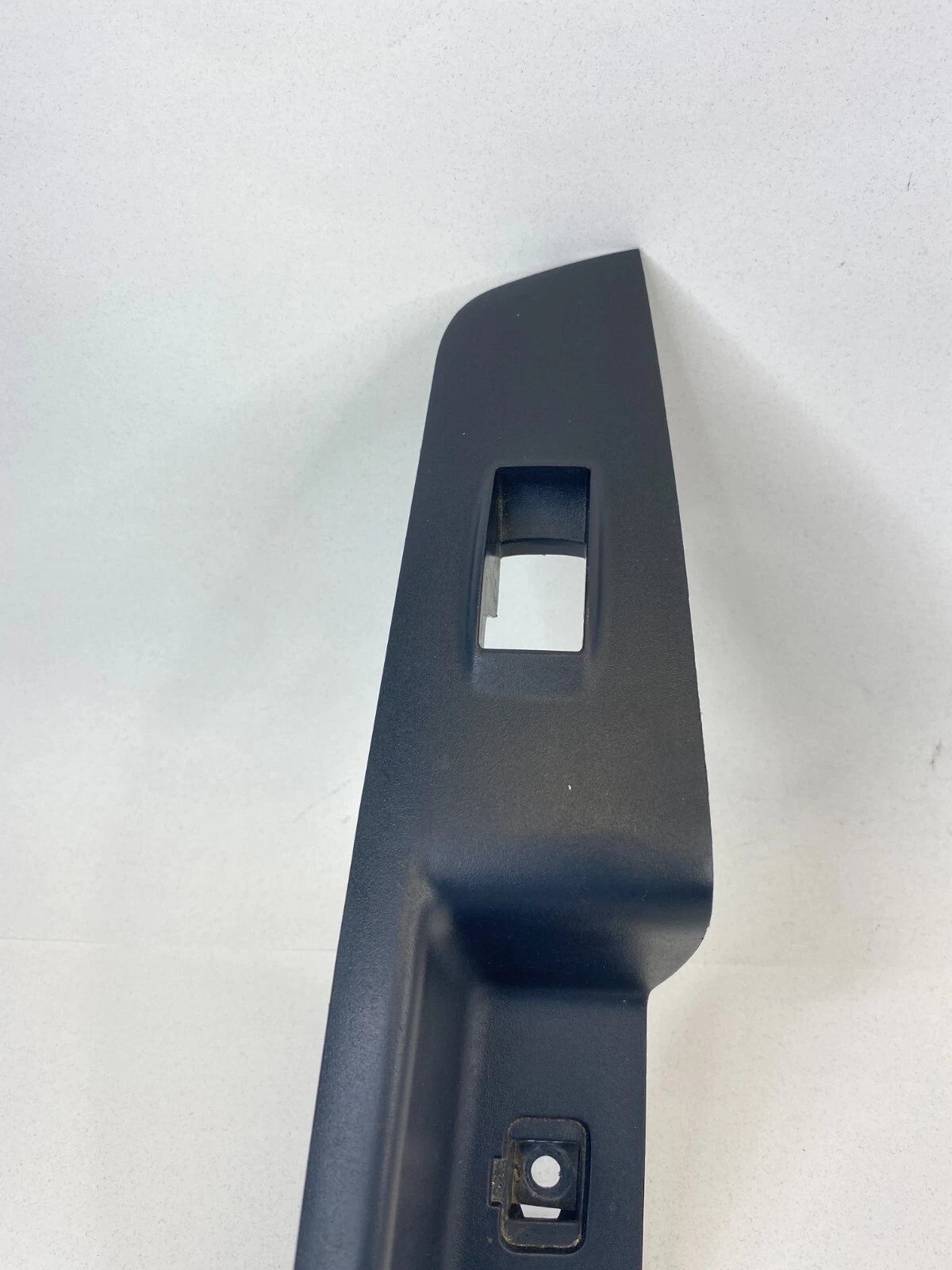 07-13 MITSUBISHI OUTLANDER REAR RIGHT DOOR WINDOW SWITCH COVER BEZEL SPC01640