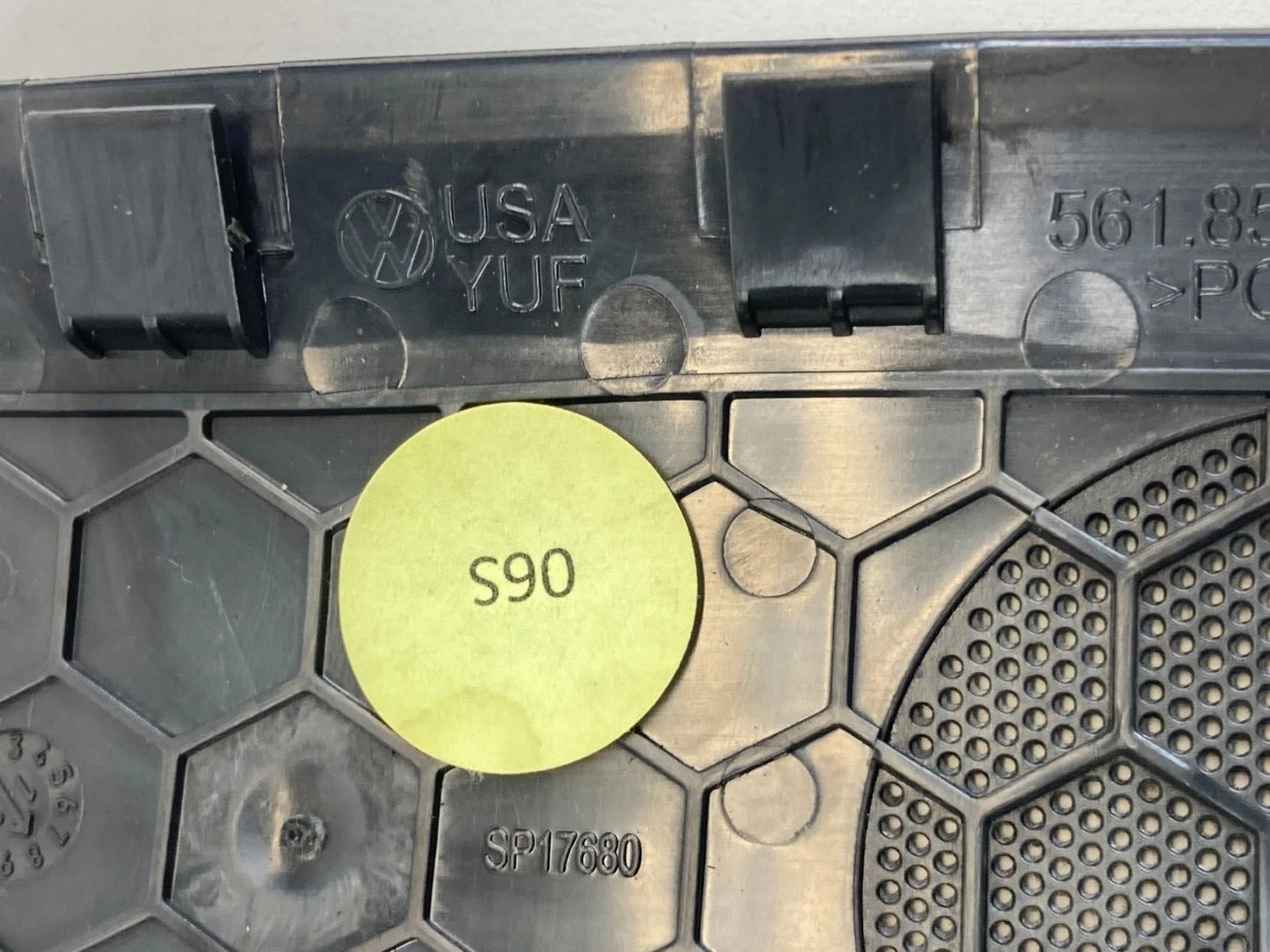 2012-2019 VOLKSWAGEN PASSAT DASH RIGHT SIDE SPEAKER TRIM COVER GRILLE 561857210
