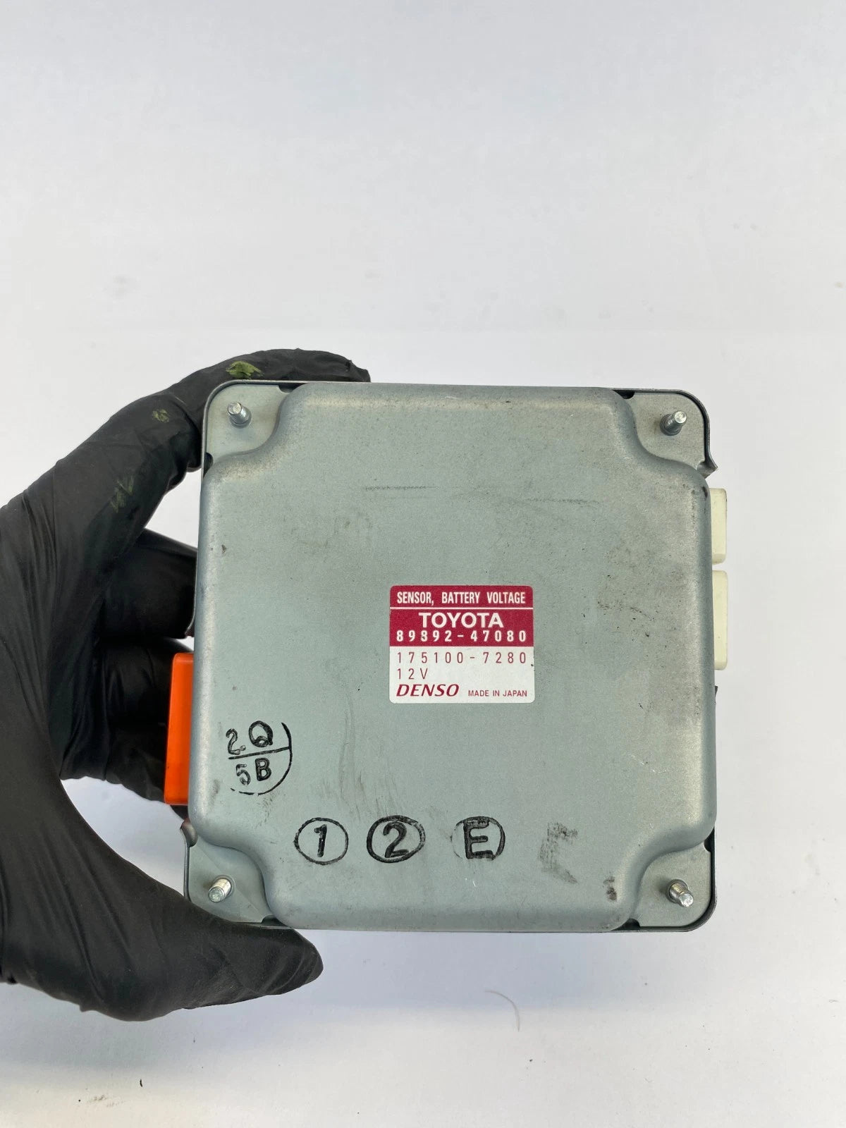 10-15 TOYOTA PRIUS HYBRID BATTERY VOLTAGE SENSOR CONTROL MODULE OEM 89892-47080