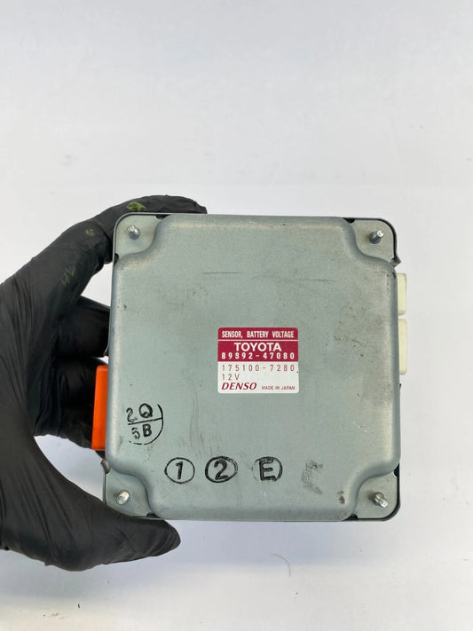 10-15 TOYOTA PRIUS HYBRID BATTERY VOLTAGE SENSOR CONTROL MODULE OEM 89892-47080