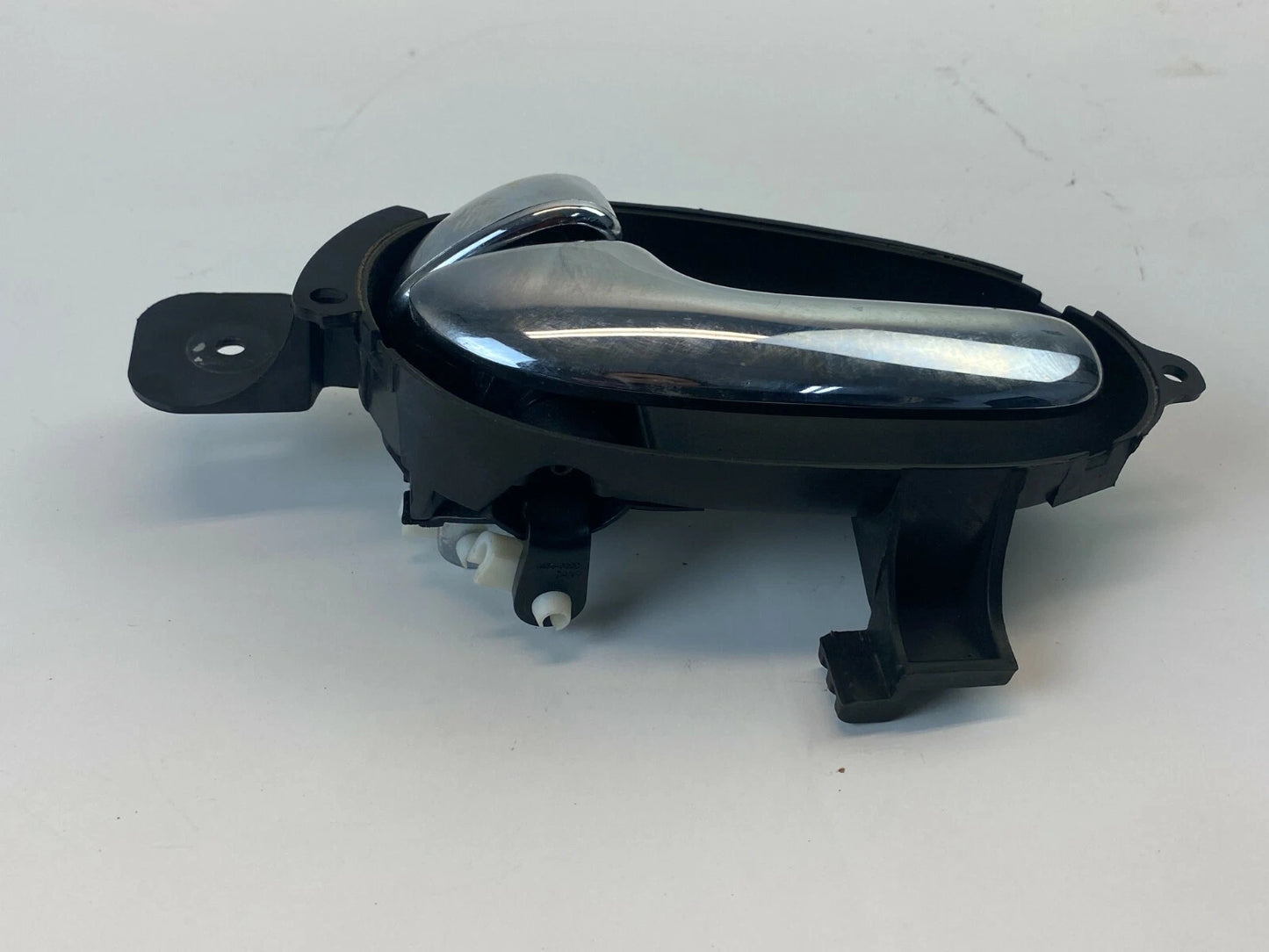 2002-2009 CHEVROLET TRAILBLAZER REAR LEFT SIDE INNER INTERIOR DOOR HANDLE 107502