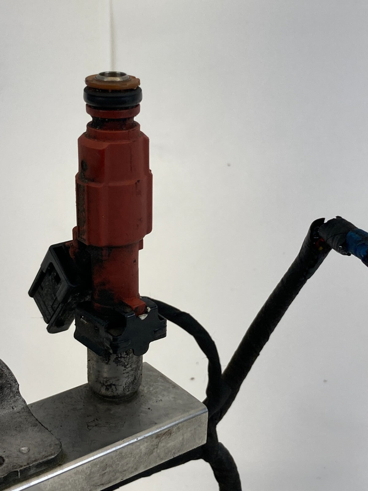 2011 2012 Hyundai Elantra 1.8L FWD Fuel Injection Rail & Injector Assembly OEM