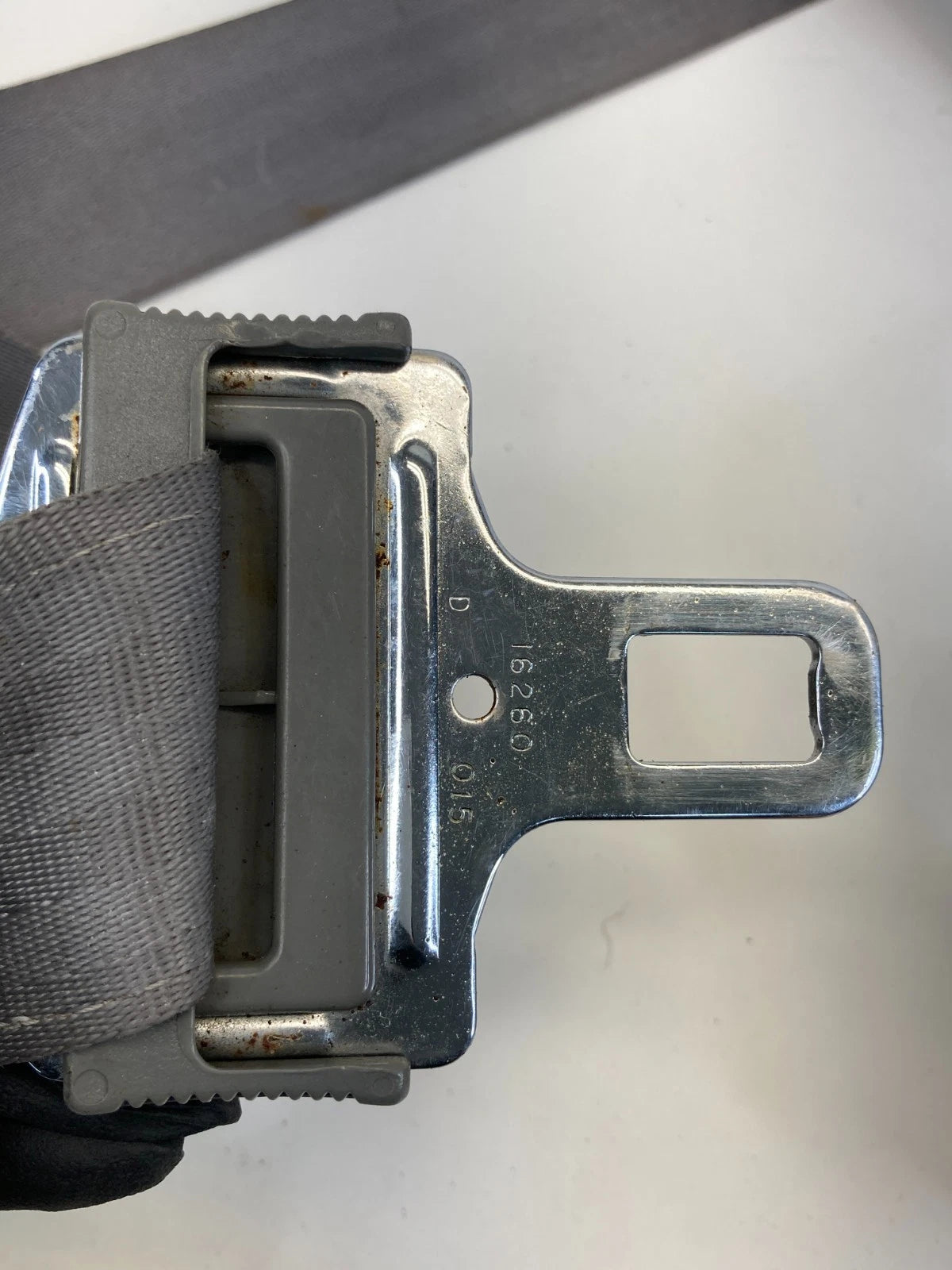 2000 2001 2002 CHEVROLET CAMARO FRONT RIGHT PASSENGER SEAT BELT RETRACTOR OEM