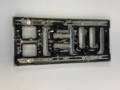03-05 DODGE RAM 2500 5.7L HEMI MANGUM LEFT OR RIGHT EMBLEM NAMEPLATE 55077661AA