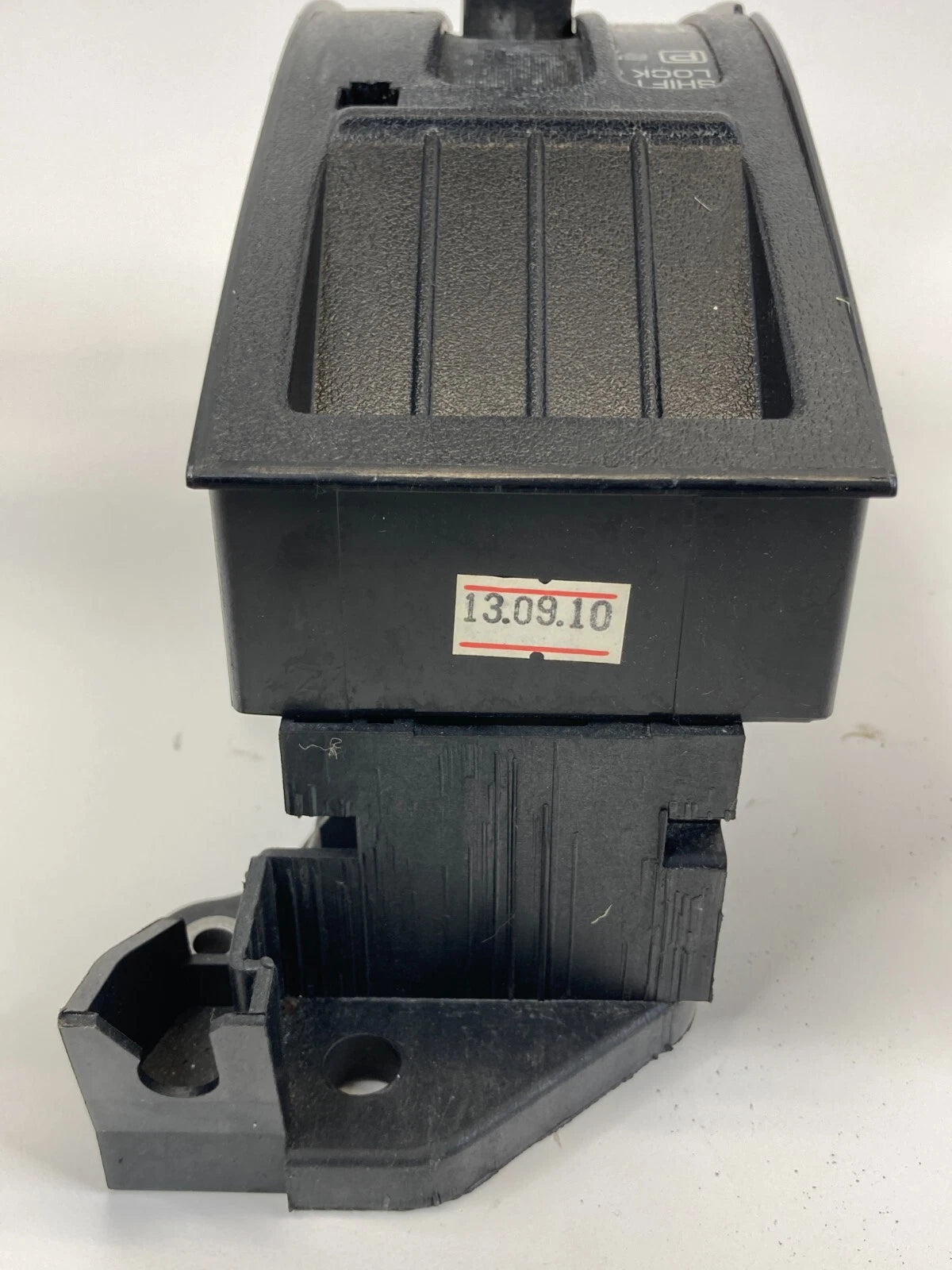 2001-2004 NISSAN PATHFINDER AUTOMATIC FLOOR GEAR SHIFT SHIFTER LEVER SELECTOR