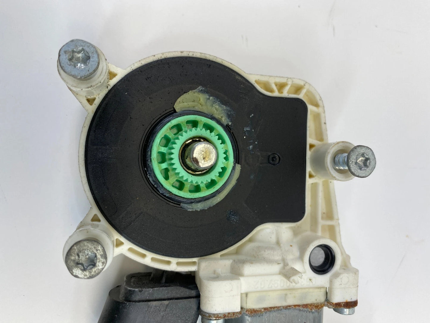 2004-2007 BMW 530I SEDAN FRONT LEFT DOOR POWER WINDOW MOTOR 7746005403 OEM