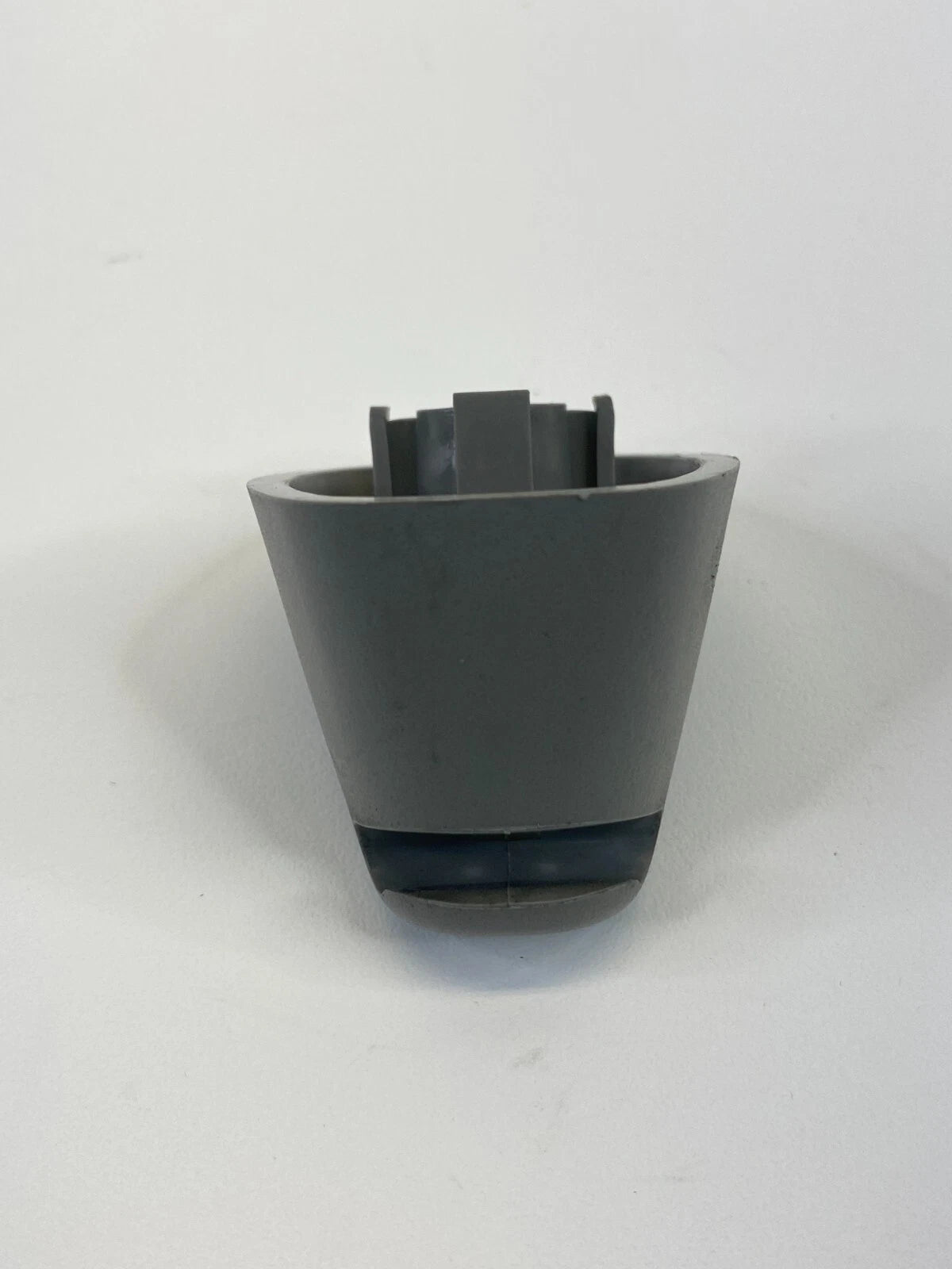 2007 2008 2009 07 08 09 SUZUKI XL-7 SUN VISOR HOLDER RETAINER SUNVISOR CLIP OEM