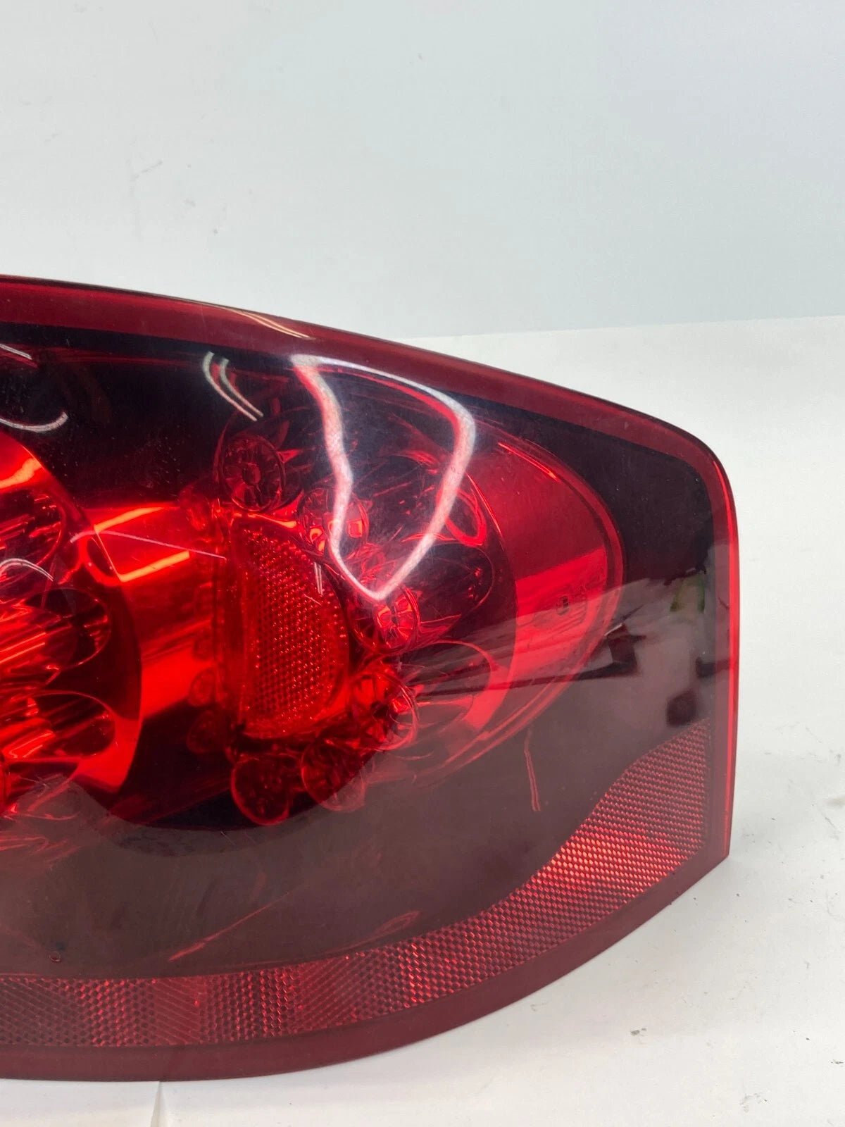 11-14 DODGE AVENGER RH PASSENGER SIDE TAILLIGHT REAR BRAKE LAMP 05182522AE OEM