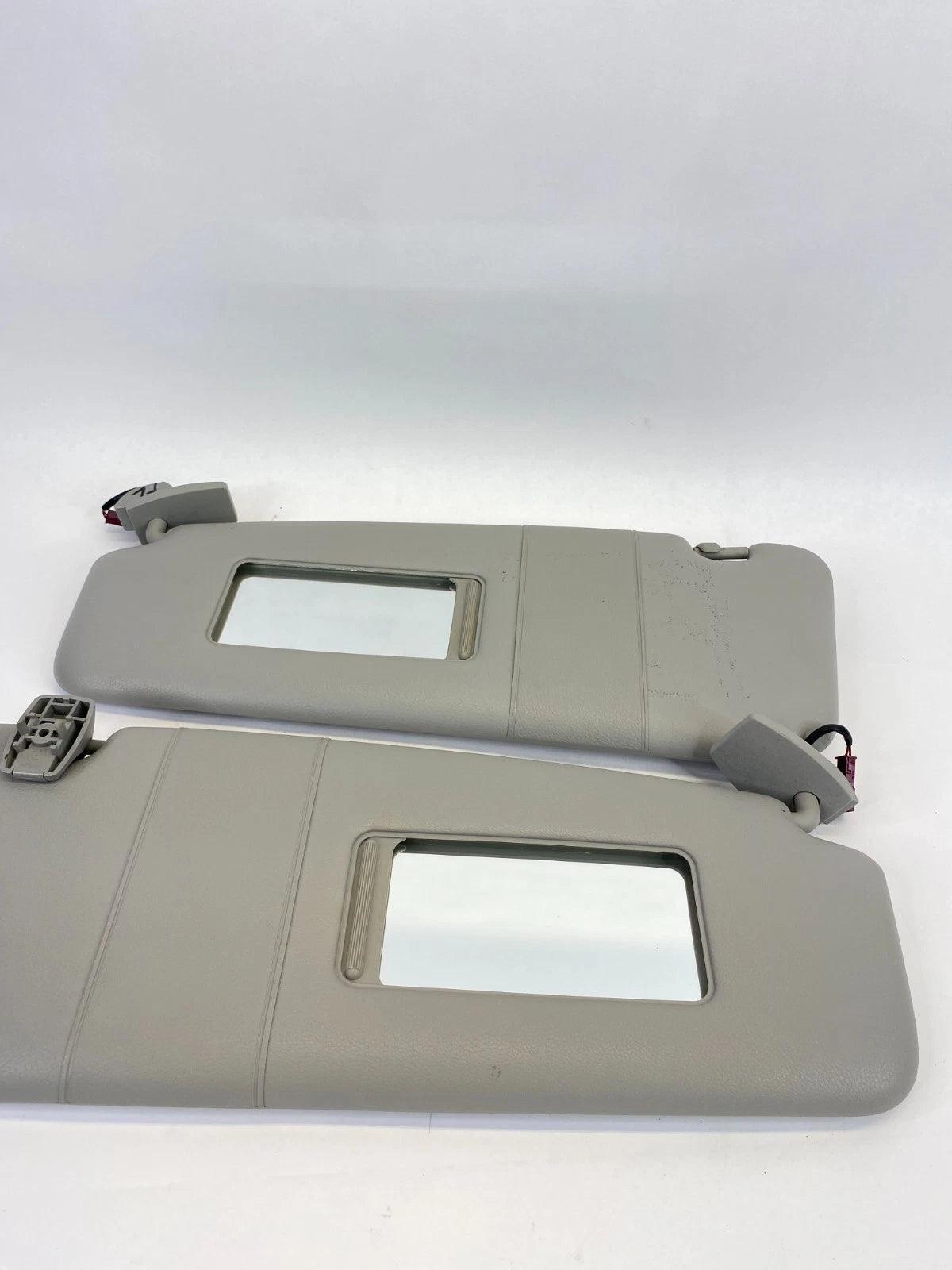 2008 BMW 535XI SUNVISOR SUN VISOR SHADE LEFT & RIGHT PAIR SET W / MIRROR OEM