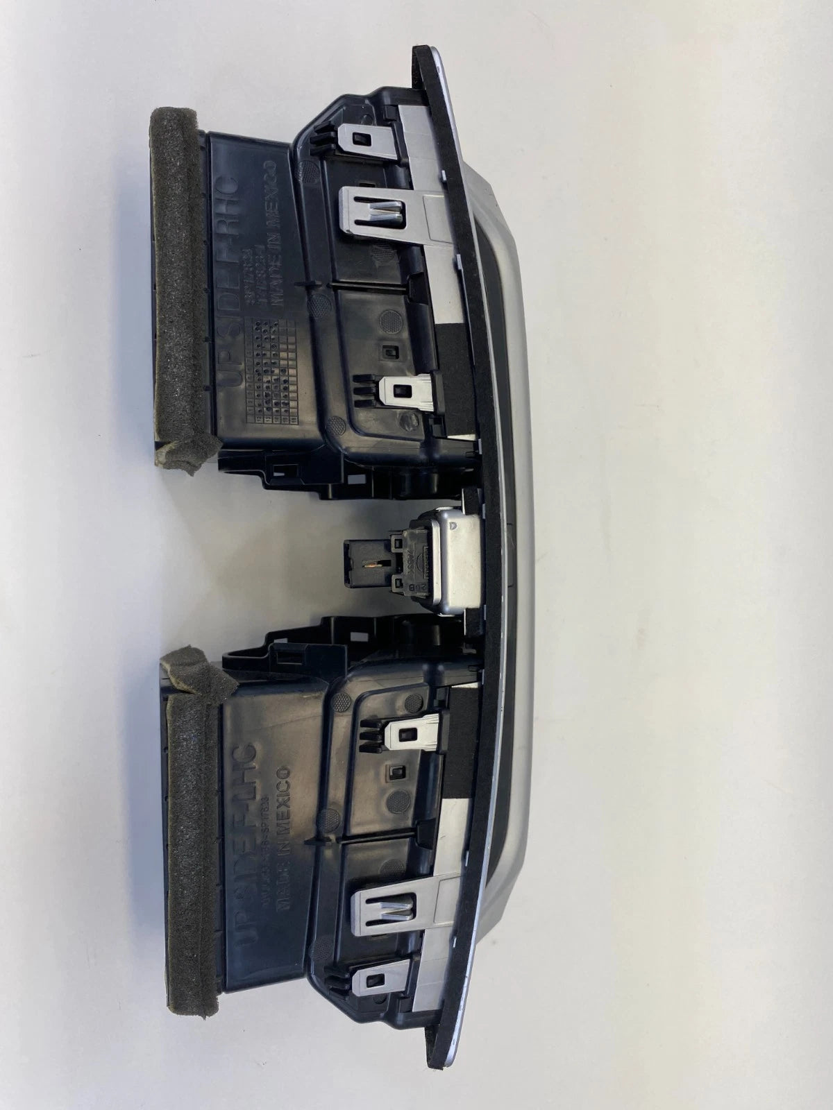 2016-2019 NISSAN SENTRA CENTER DASH AC AIR VENT BEZEL HAZARD SWITCH SP17824 OEM