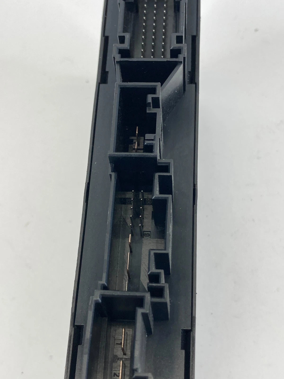 2004-2007 BMW 525I 530I BODY GATEWAY CONTROL MODULE BCM BCU KGM 6135-9136039 OEM