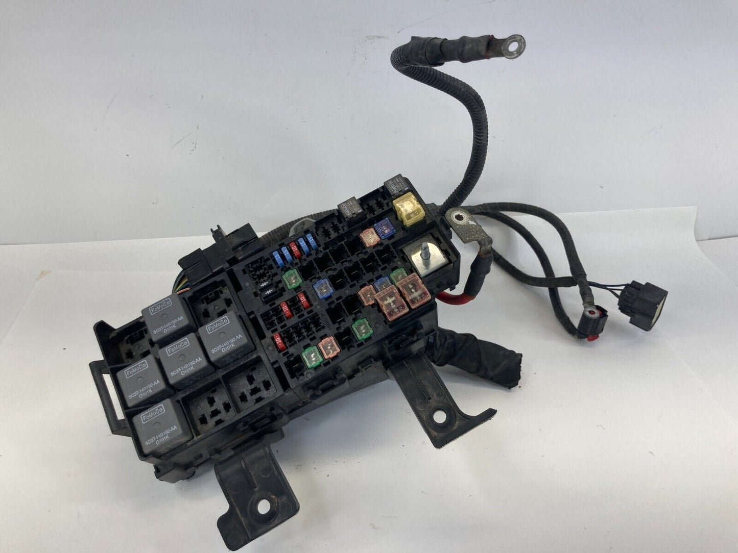 2010 2011 2012 Ford Fusion 2.5L Engine Fuse Relay Box Compartment 54-7146-3C OEM