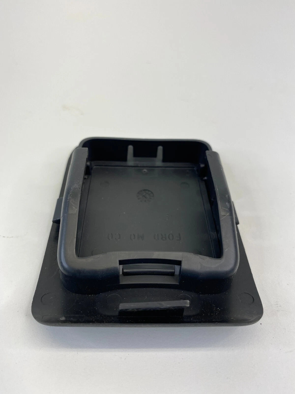 2010 2011 2012 FORD TAURUS REAR SEAT CHILD SAFETY ANCHOR HOOK COVER TRIM OEM
