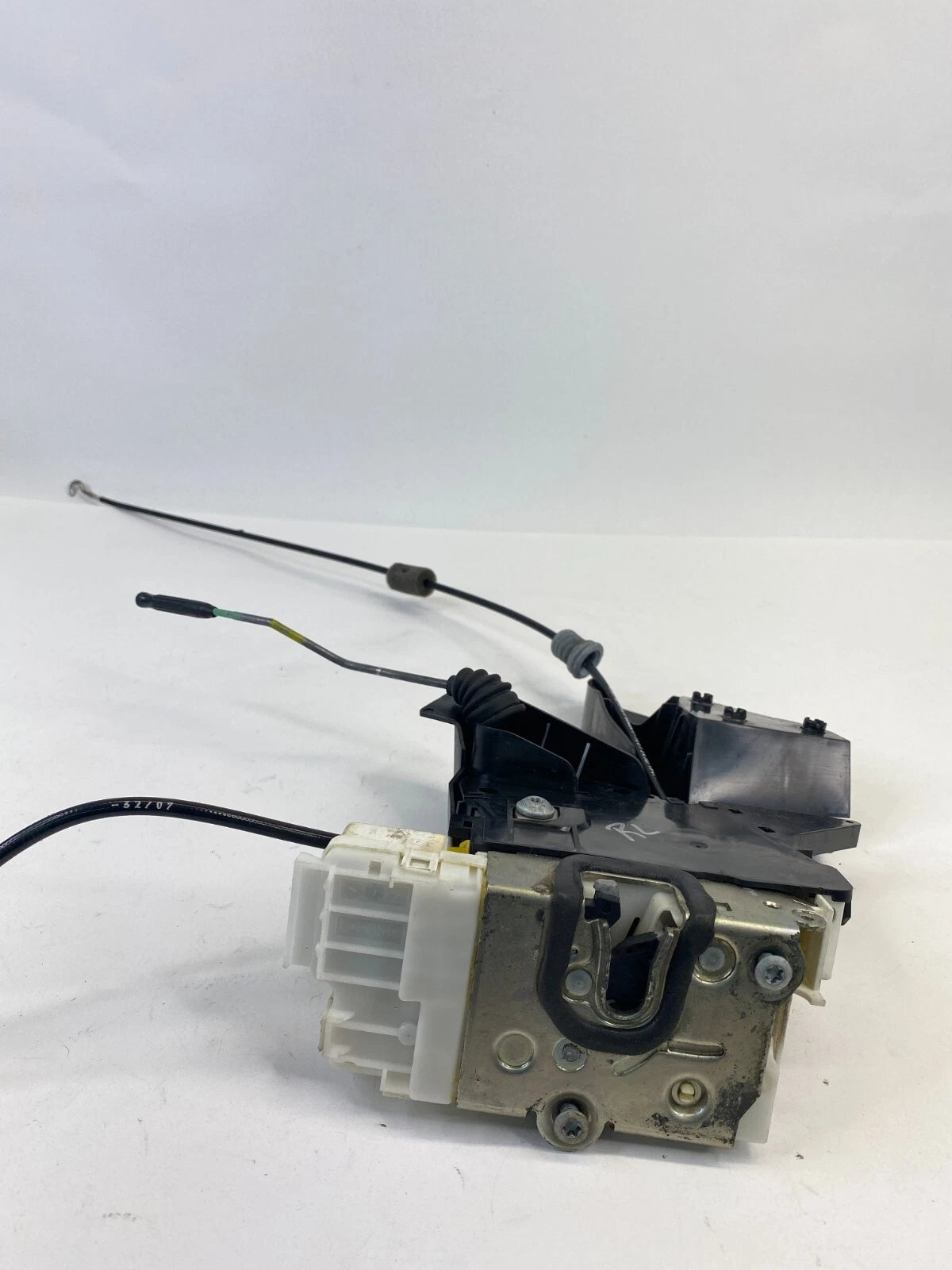 2006-2012 MERCEDES BENZ R350 06 07 R500 REAR LEFT DOOR LOCK LATCH 1697302335