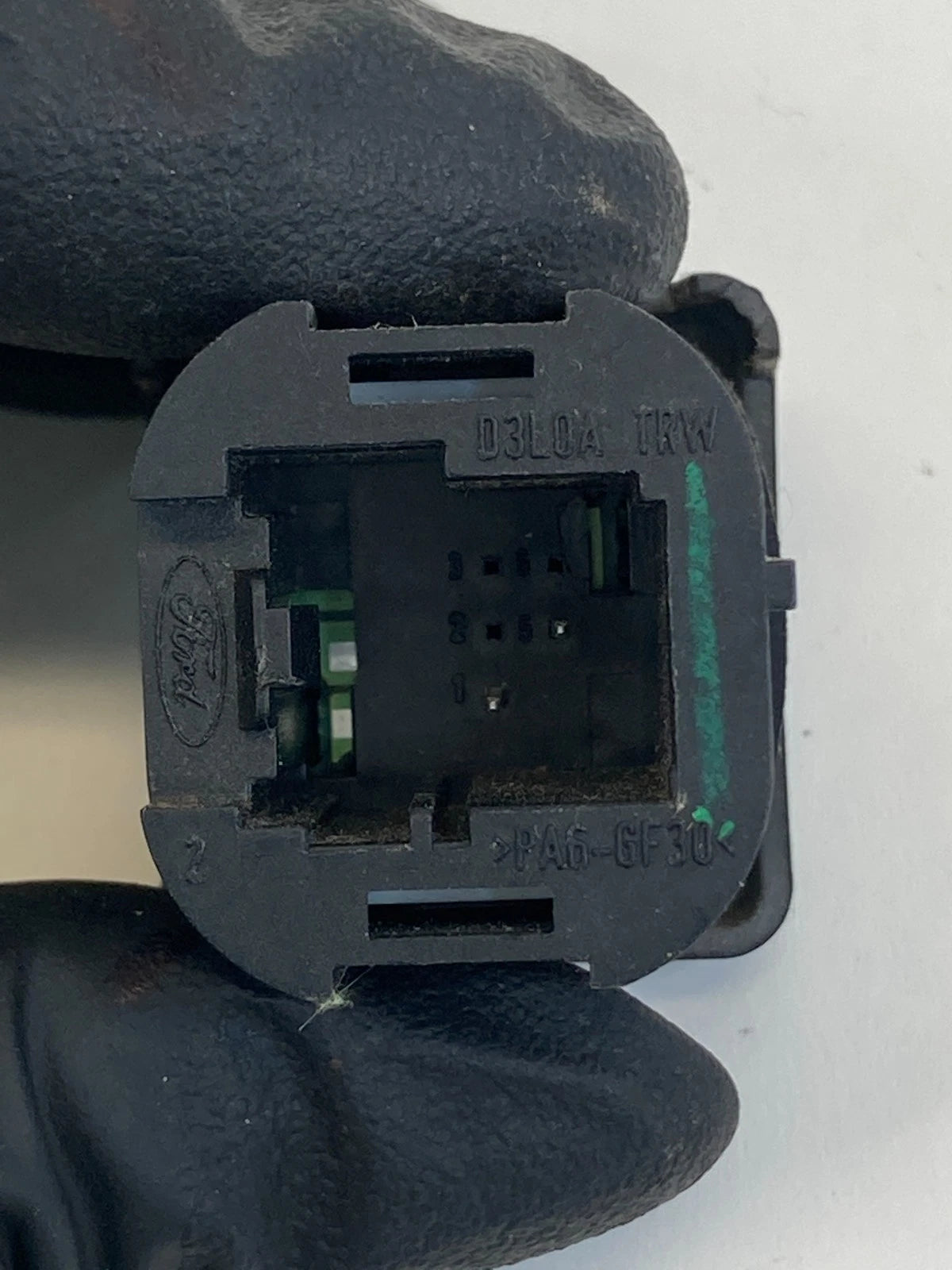 2007-2010 Ford Edge Power Trunk Hatch Release Open Switch 7A1T-19B514-BBW