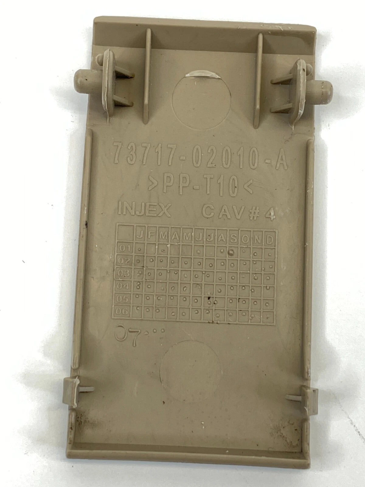 2003-2008 TOYOTA COROLLA BACK DECK CHILD ANCHOR SEAT COVER TRIM 73717-02010