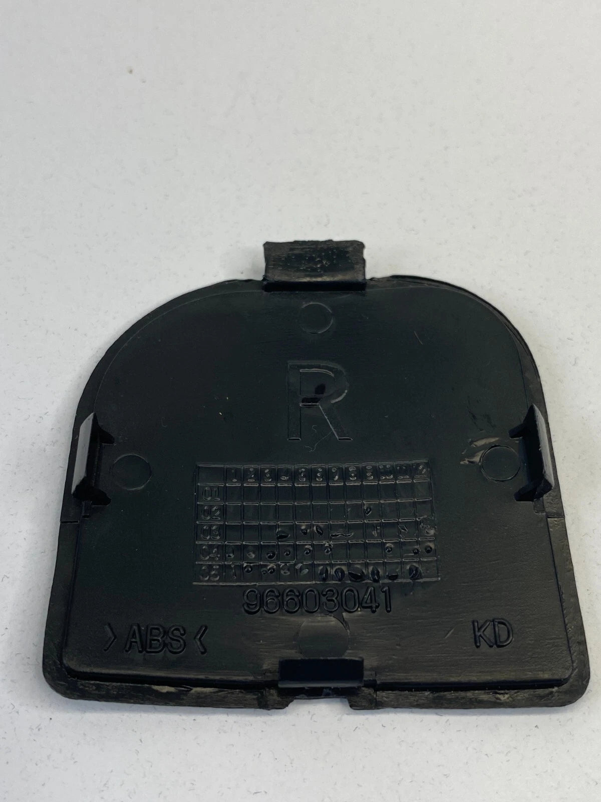 2004-2011 CHEVROLET AVEO RIGHT SIDE STEERING WHEEL TRIM COVER CAP 96603041