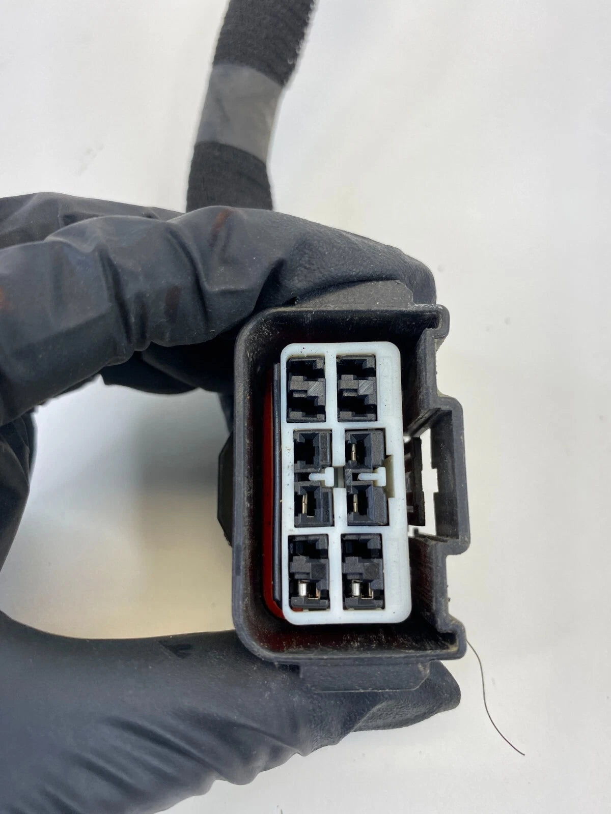 2000-2004 VOLVO S40 FRONT HEADLIGHT WIRE HARNESS CONNECTOR PLUG OEM