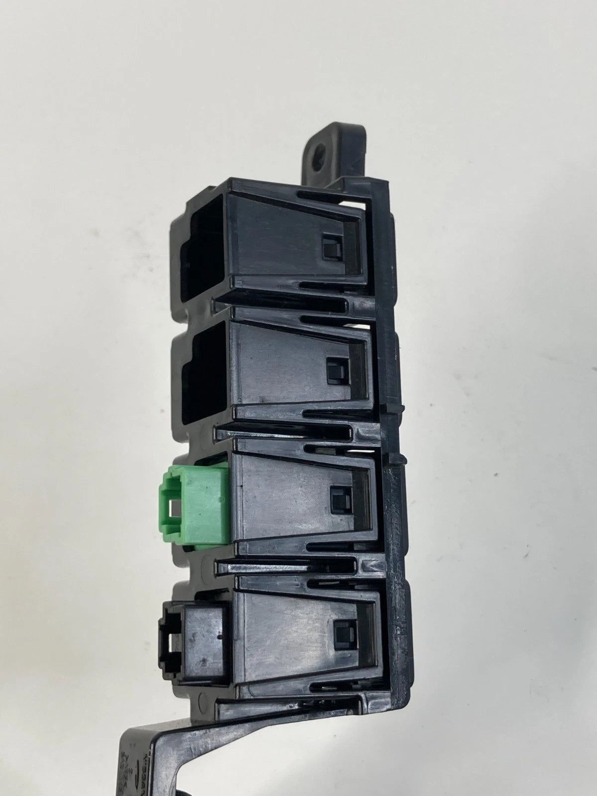 13-20 ALTIMA MAXIMA SENTRA FR LH DASH TRUNK TRACTION OFF CONTROL SWITCH W/BLANKS