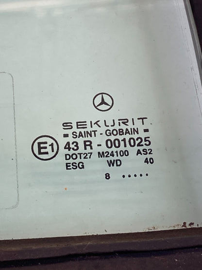1998-2002 Mercedes-Benz E430 Rear Right Passenger Quarter Vent Window Glass OEM