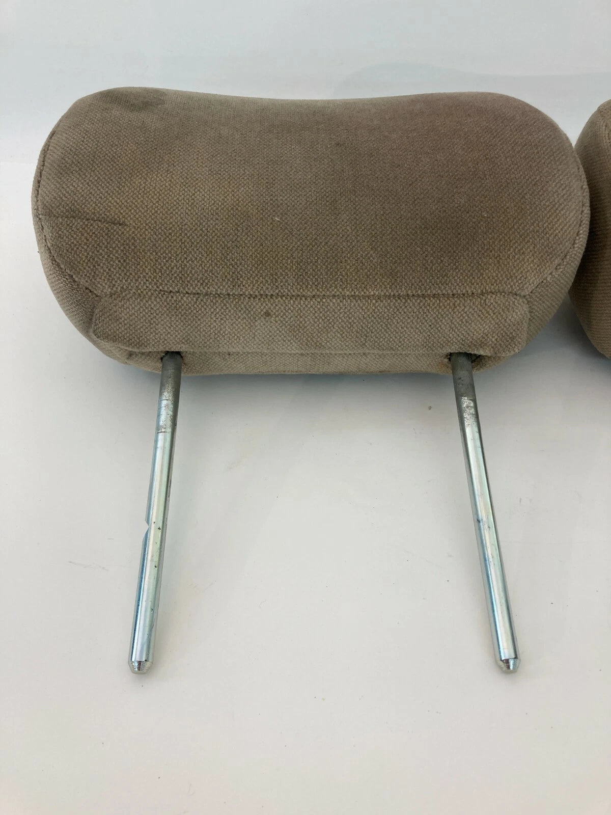 2003-2008 ISUZU ASCENDER FRONT LEFT RIGHT SEAT HEADREST PAIR SET OEM