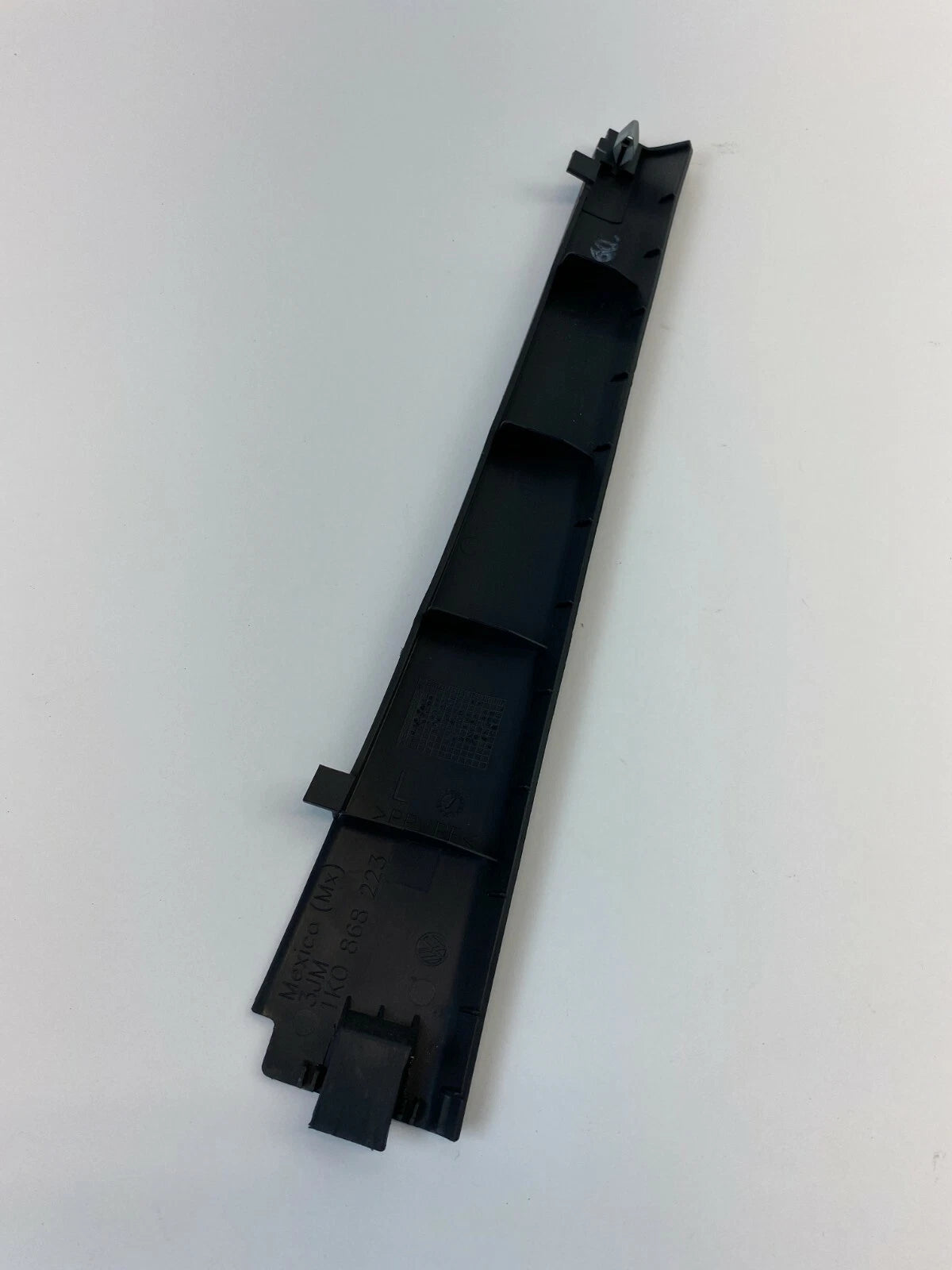 2005-2010 VOLKSWAGEN JETTA FRONT LEFT SIDE LOWER A PILLAR TRIM OEM 1K0868223
