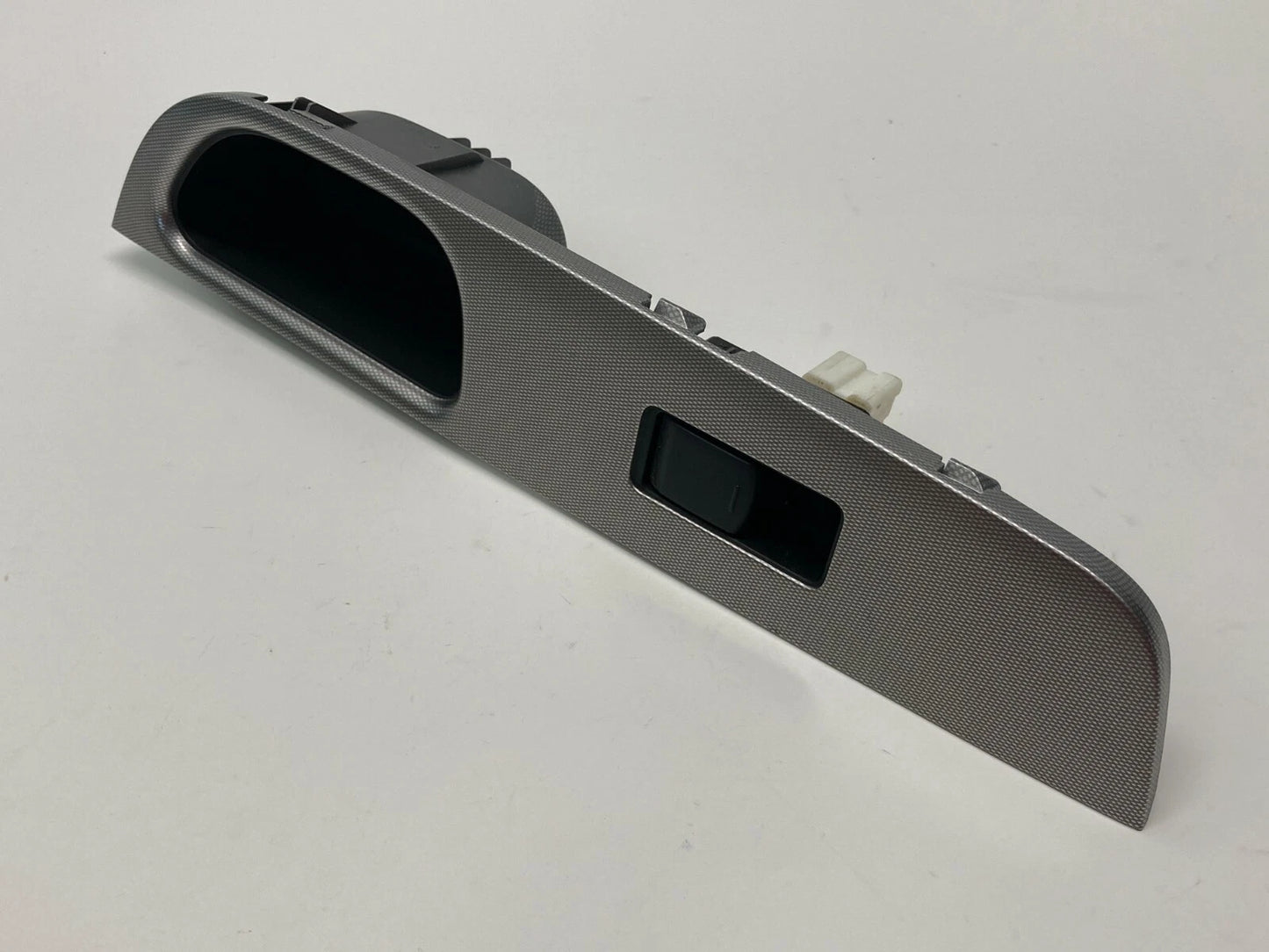 2007-2009 NISSAN VERSA REAR RIGHT PASSENGER SIDE WINDOW SWITCH BEZEL 82961EM31A