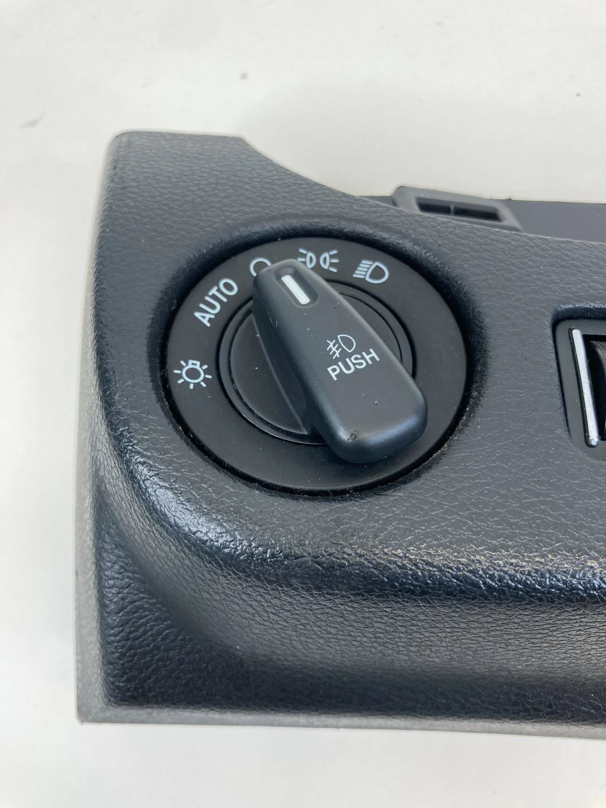 2011-2016 CHRYSLER TOWN & COUNTRY HEADLIGHT DIMMER SWITCH BEZEL OEM 1PE41DX9AB