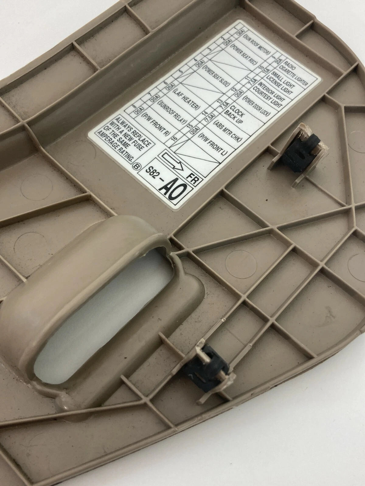 98-02 HONDA ACCORD FRONT RIGHT PASSENGER SIDE FUSE BOX LID ACCESS PANEL COVER