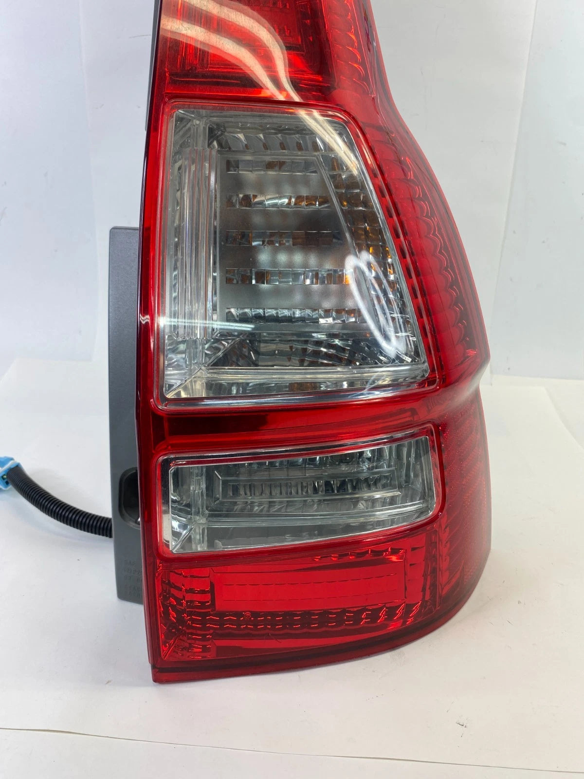 2007-2011 HONDA CR-V REAR RIGHT PASSENGER SIDE TAILLIGHT TAIL LAMP ASSY OEM