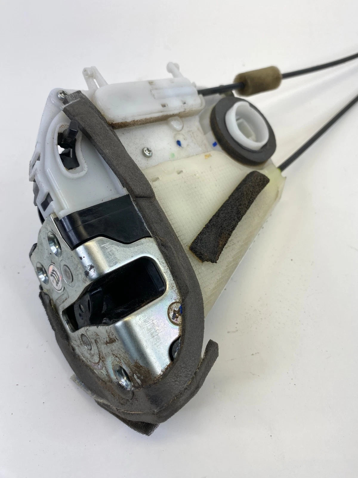 2010 11 12 2013 TOYOTA PRIUS REAR RIGHT SIDE BACK DOOR LOCK LATCH ACTUATOR OEM