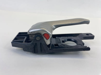 05-10 KIA SPORTAGE FRONT RIGHT PASSENGER INNER DOOR HANDLE SILVER OEM 82613-1F00