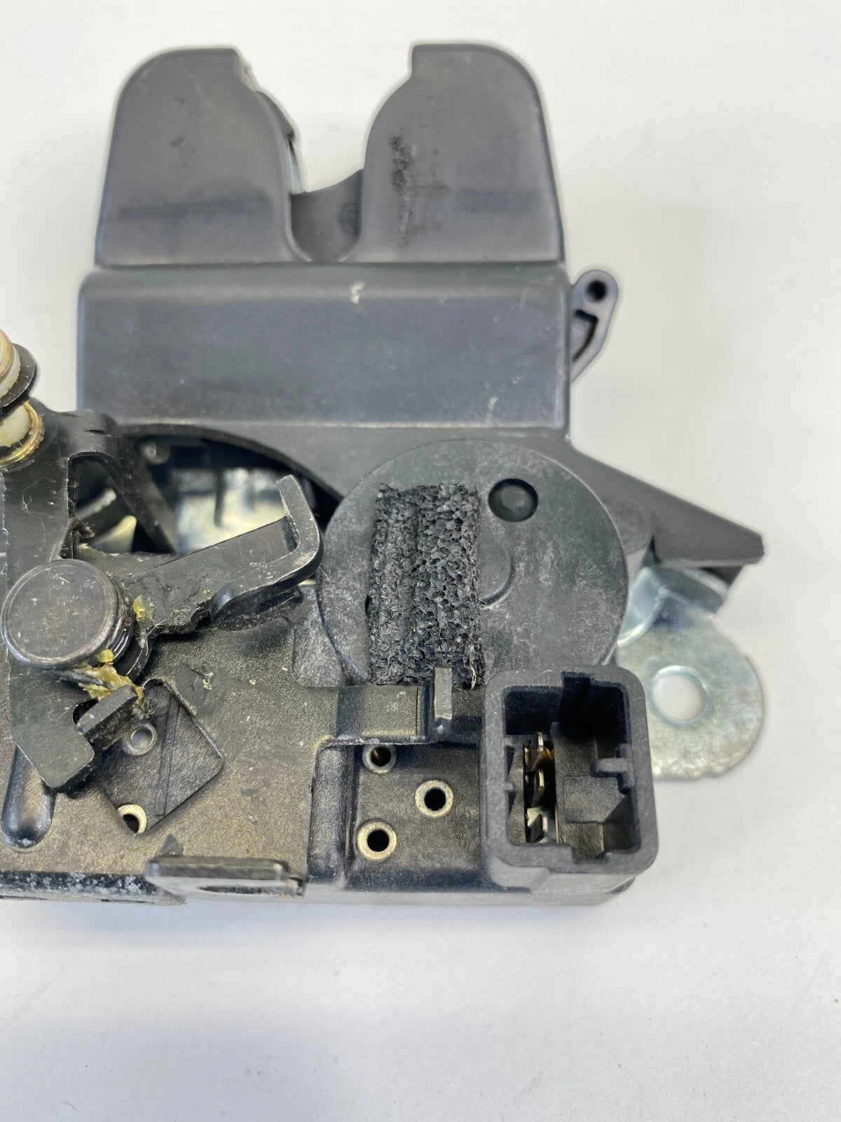06 07 08 09 HYUNDAI SONATA SDN REAR TRUNK LID LOCK LATCH ACTUATOR ASSEMBLY OEM