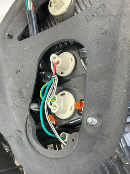 2002 2003 2004 Toyota Camry Rear Left Side Trunk Lid Tail Light OEM