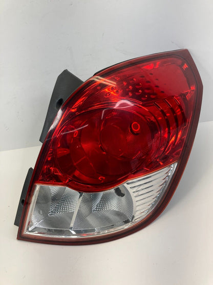 2008-2010 Saturn Vue Rear Right Side Quarter Pannel Mounted Tail Light Taillight