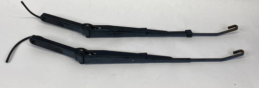 2003-2006 CHEVY TAHOE SILVERADO FRONT RIGHT & LEFT WINDSHIELD WIPER ARMS SET OEM