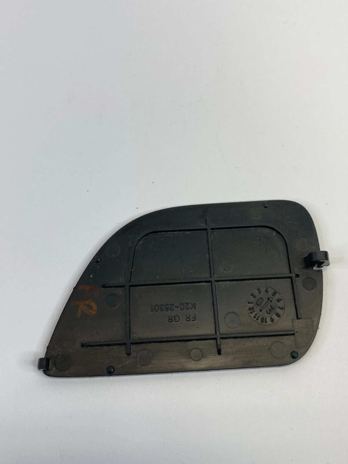 03-07 HONDA ACCORD FRONT RIGHT SIDE INSIDE DOOR HANDLE SCREW COVER K20-25301 OEM