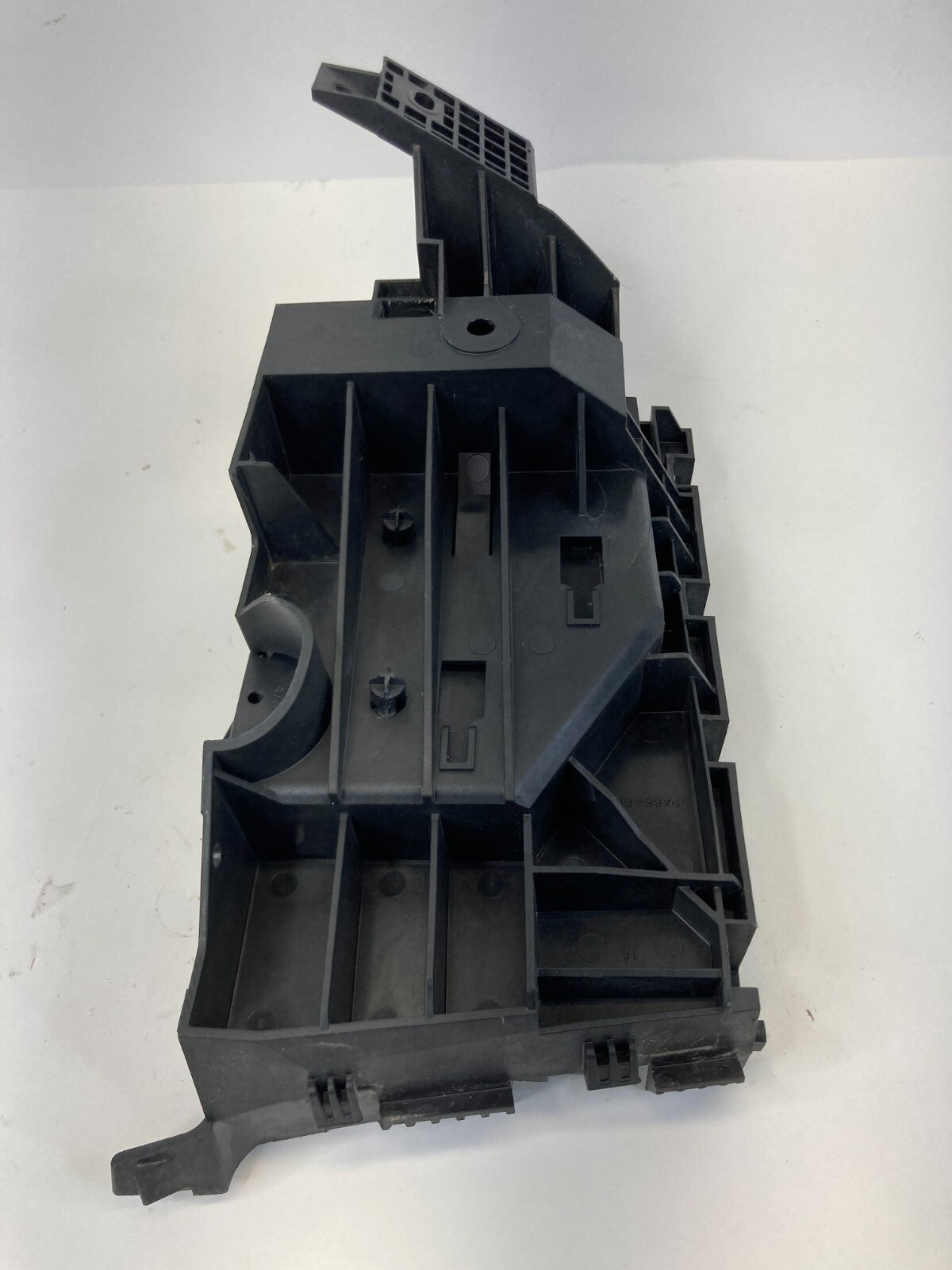 2015-2019 Ford Edge Engine Fuse Box Junction Box Holder Bracket HG9T-14A301-AA