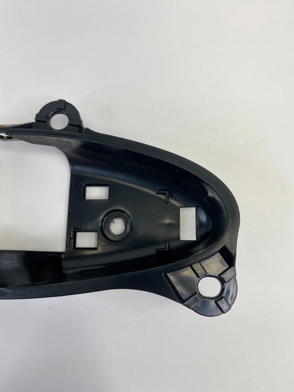 06-12 TOYOTA RAV4 FRONT RIGHT SIDE INTERIOR DOOR HANDLE COVER BEZEL TRIM CAP OEM