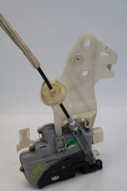 2011-2017 VOLKSWAGEN TOUAREG FRONT LEFT DRIVER DOOR LOCK LATCH RELEASE OEM