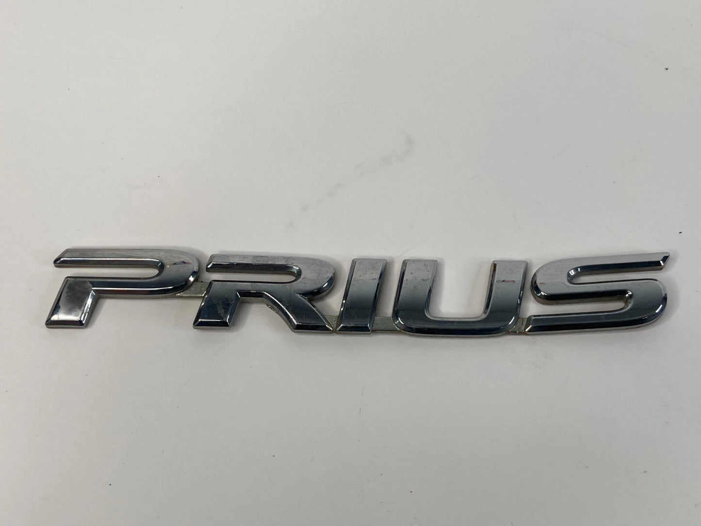 2004-2009 TOYOTA PRIUS REAR TRUNK EMBLEM BADGE LOGO LETTERS SYMBOL CHROME OEM