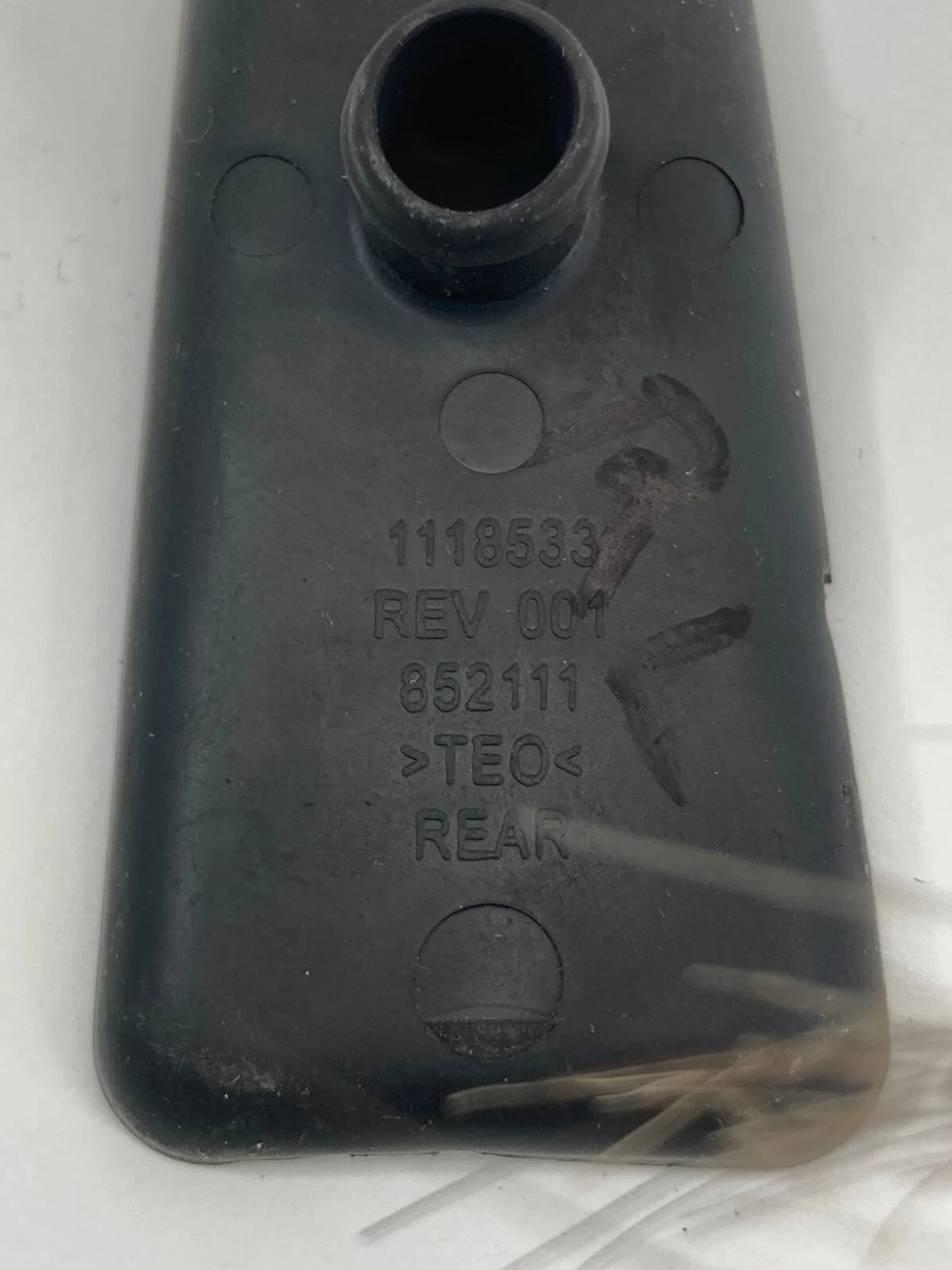 2006-2013 CHEVROLET IMPALA REAR LEFT DOOR PANEL PULL HANDLE LINER INSERT 1118533