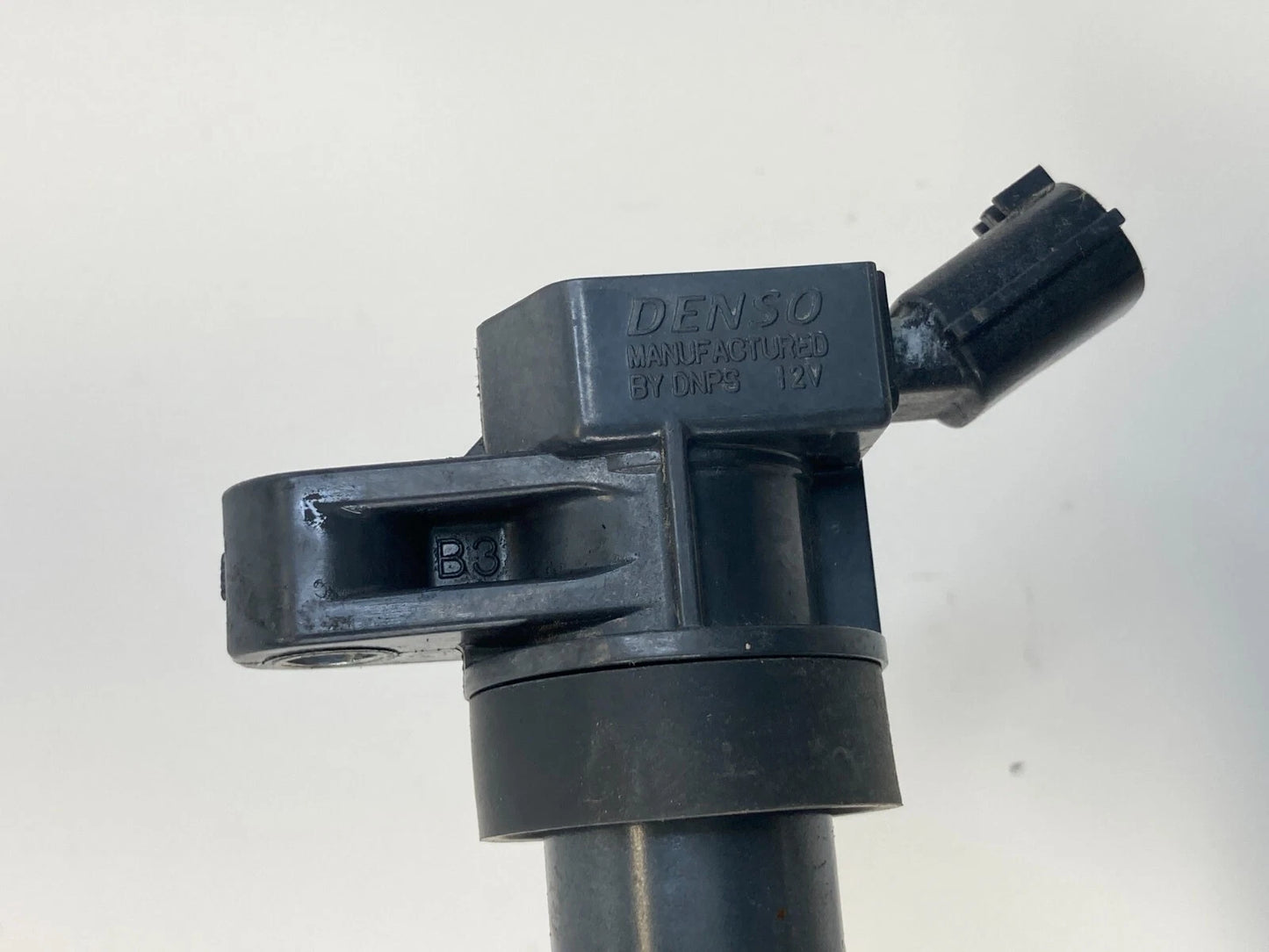 08-14 HYUNDAI SONATA 2.4L 09-16 GENESIS AT ENGINE IGNITION COIL 27300-3F100 OEM