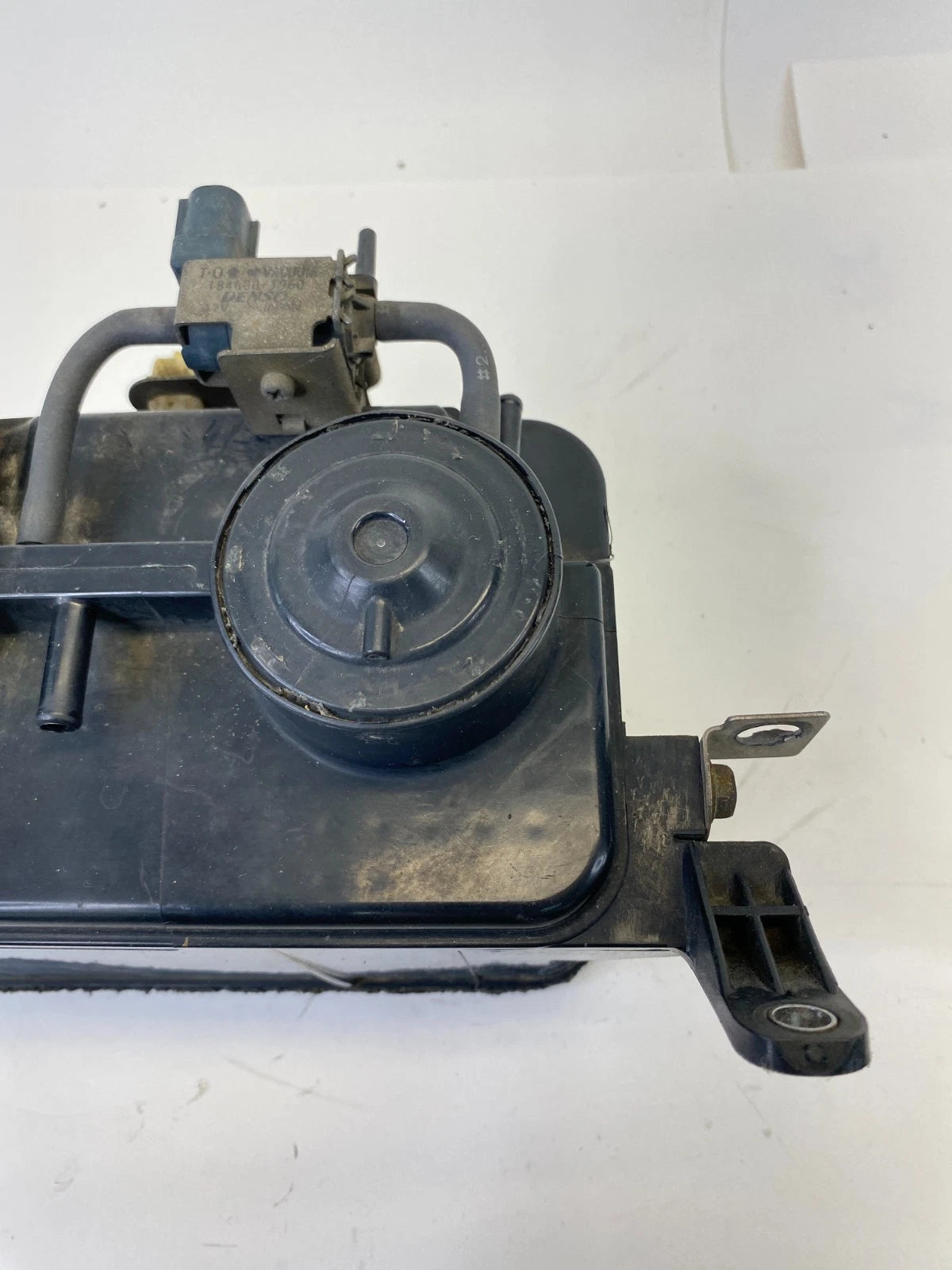 1996-2000 TOYOTA 4RUNNER 3.4L V6 AT FUEL VAPOR CHARCOAL CANISTER 184600-1960 OEM