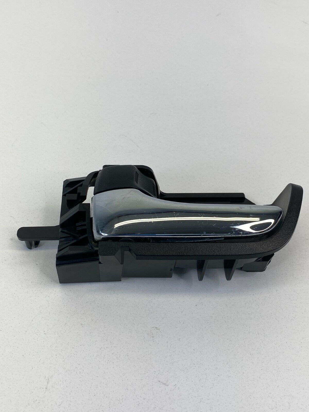 2004-2009 Toyota Prius Hatchback Rear Left Side Inside Door Handle 69206-47020