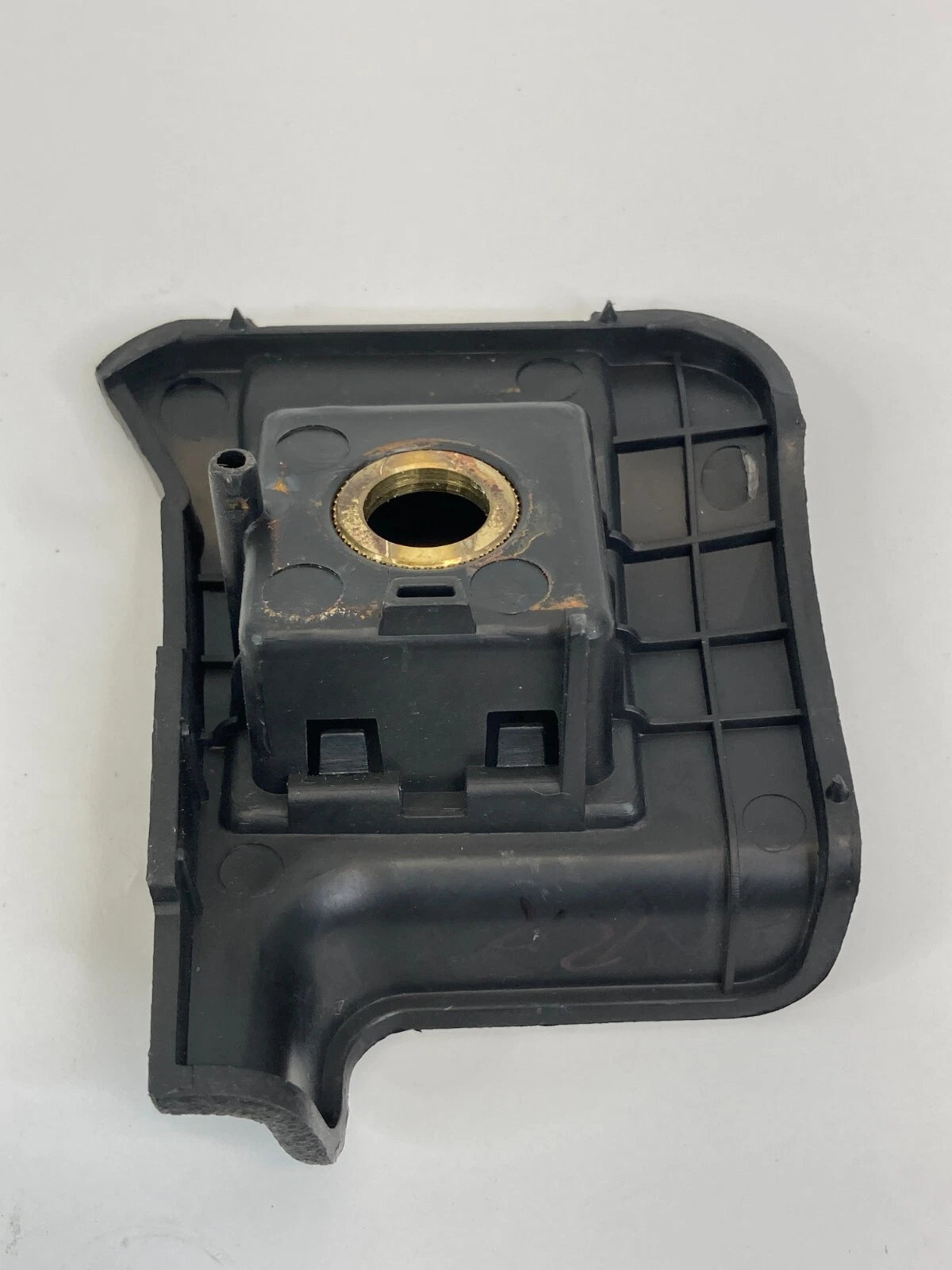 2010-2017 CHEVROLET CHEVY EQUINOX LOWER RIGHT SIDE FLOOR BOLT COVER CAP TRIM OEM